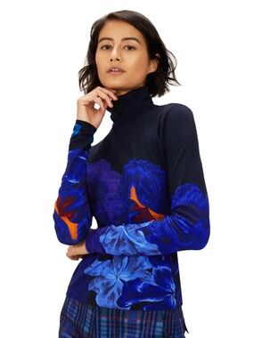 The Kit Turtleneck in Indigo Iris | Size Large